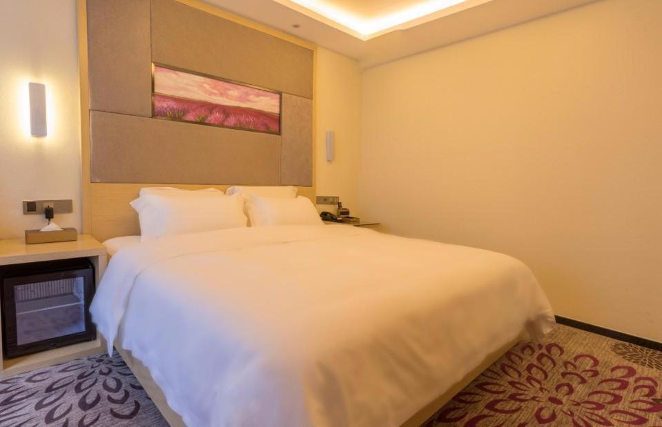 Lavande Hotel Luzhou Jiale Century City Eksteriør billede